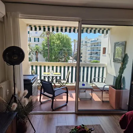 Apartment Magnifique 2 Pers, A 120 Metres *