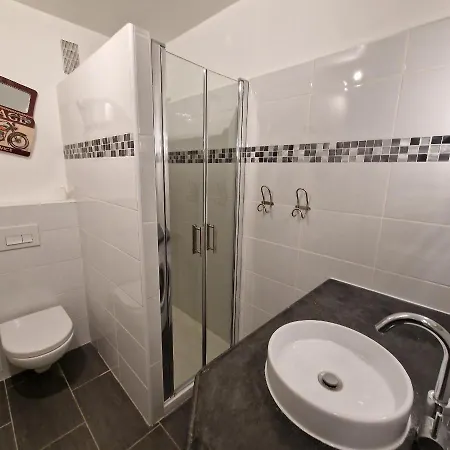 Magnifique 2 Pers, A 120 Metres Apartment Juan-les-Pins